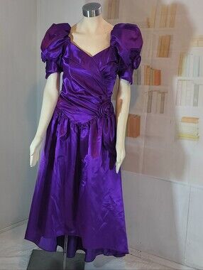 Vintage Vibrant Purple Puff-Sleeve Satin Dress